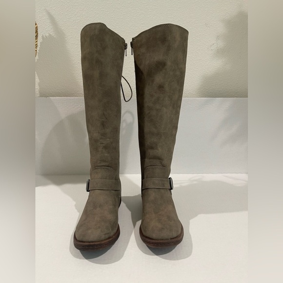 Women’s EuroSoft Taupe Selden Faux Leather Knee High Western Boot Size 6 US! - Picture 3 of 9